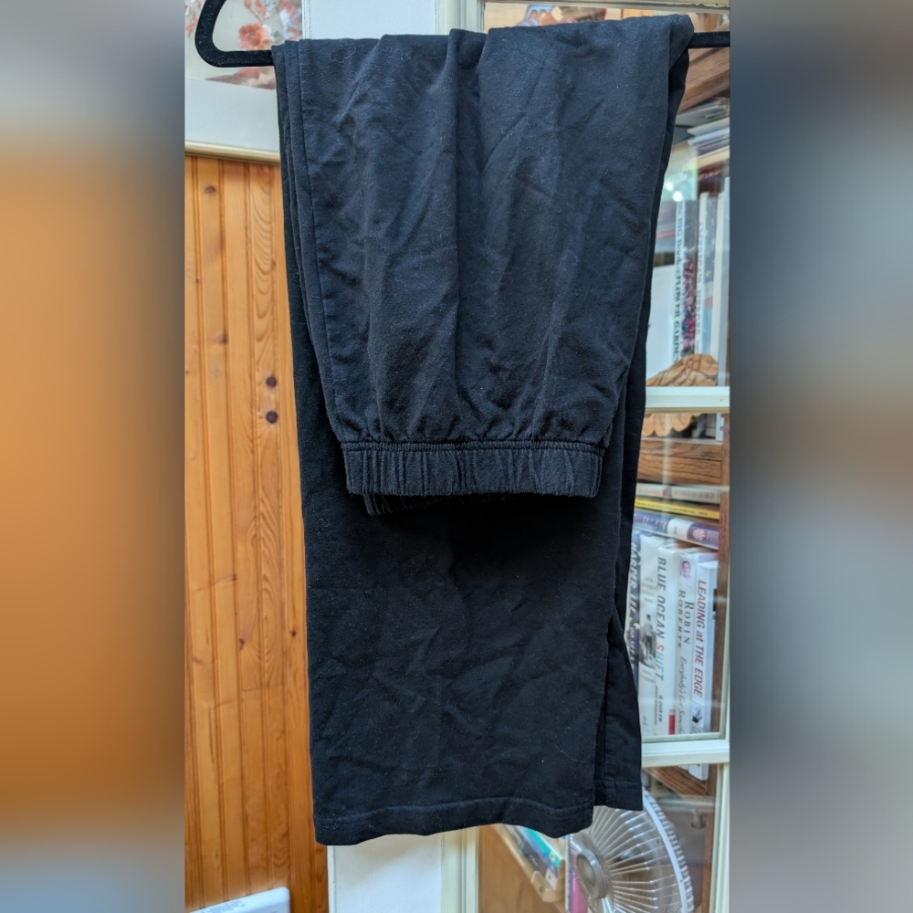 Pappagallo Black Track Pants with Sleek Finish